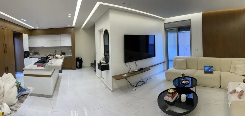 Duplex Apartment For Sale in Blat - Jbeil in A Gated Community — الصورة 6