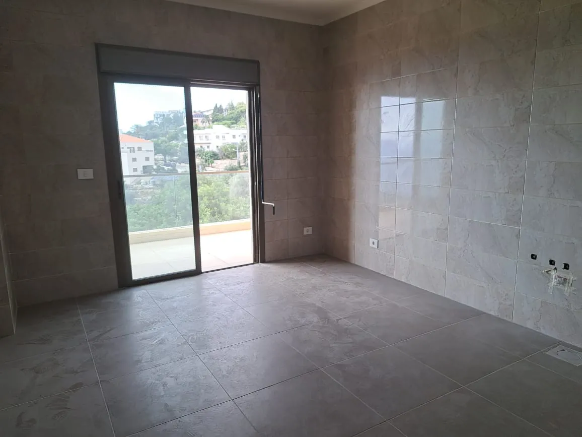 Simplex Apartment For Sale in Jdayel With Nice Sea View — الصورة 2