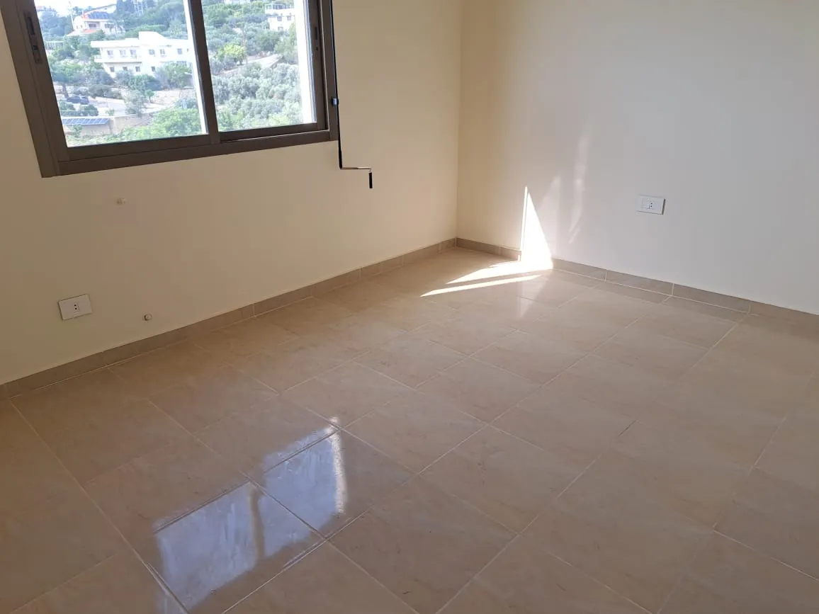 Simplex Apartment For Sale in Jdayel With Nice Sea View — الصورة 3