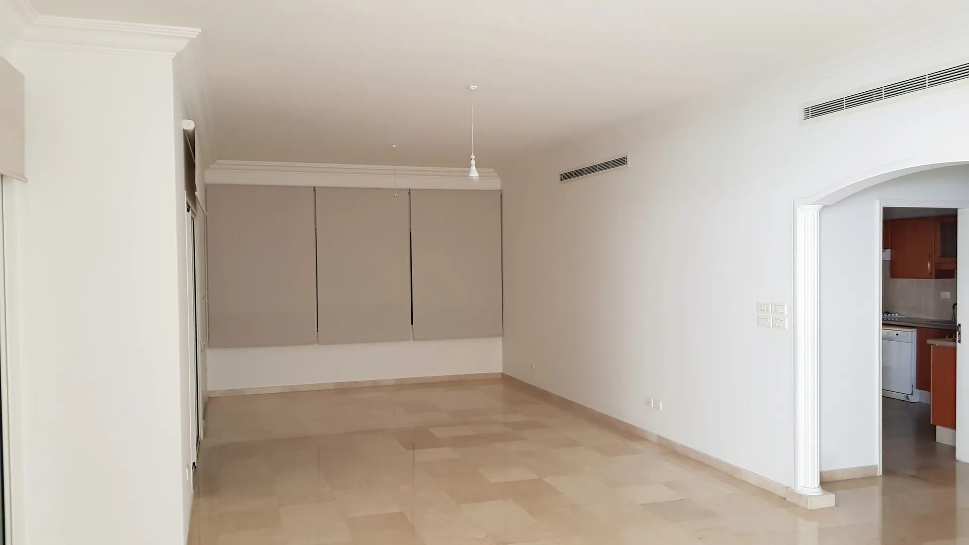 Spacious Apartment With Amazing View For Rent With open View in Kfarhbeib — الصورة 4