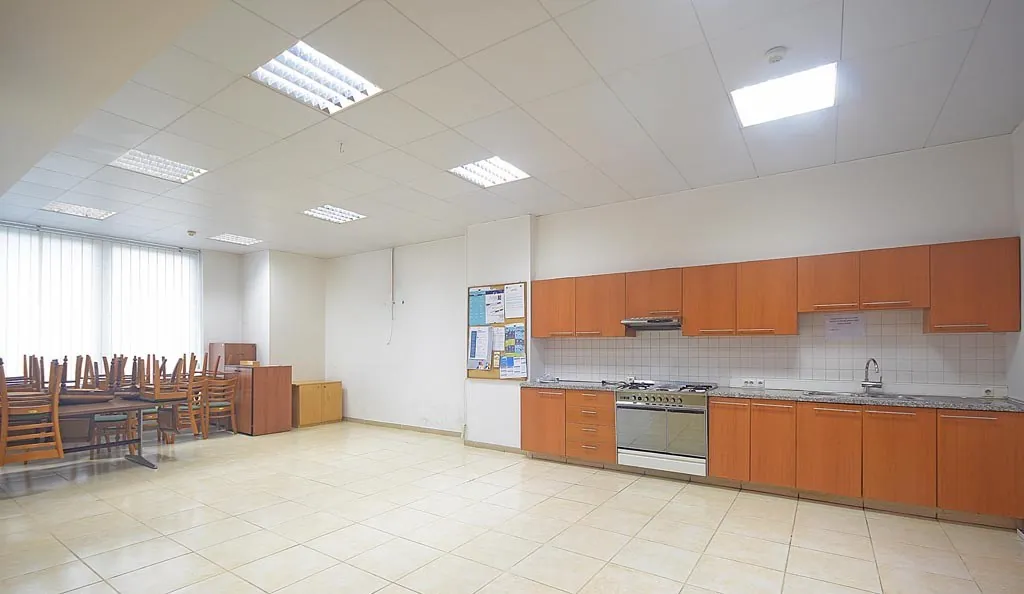 Deluxe Office For Rent In Beirut, Saifi Highway — photo 4