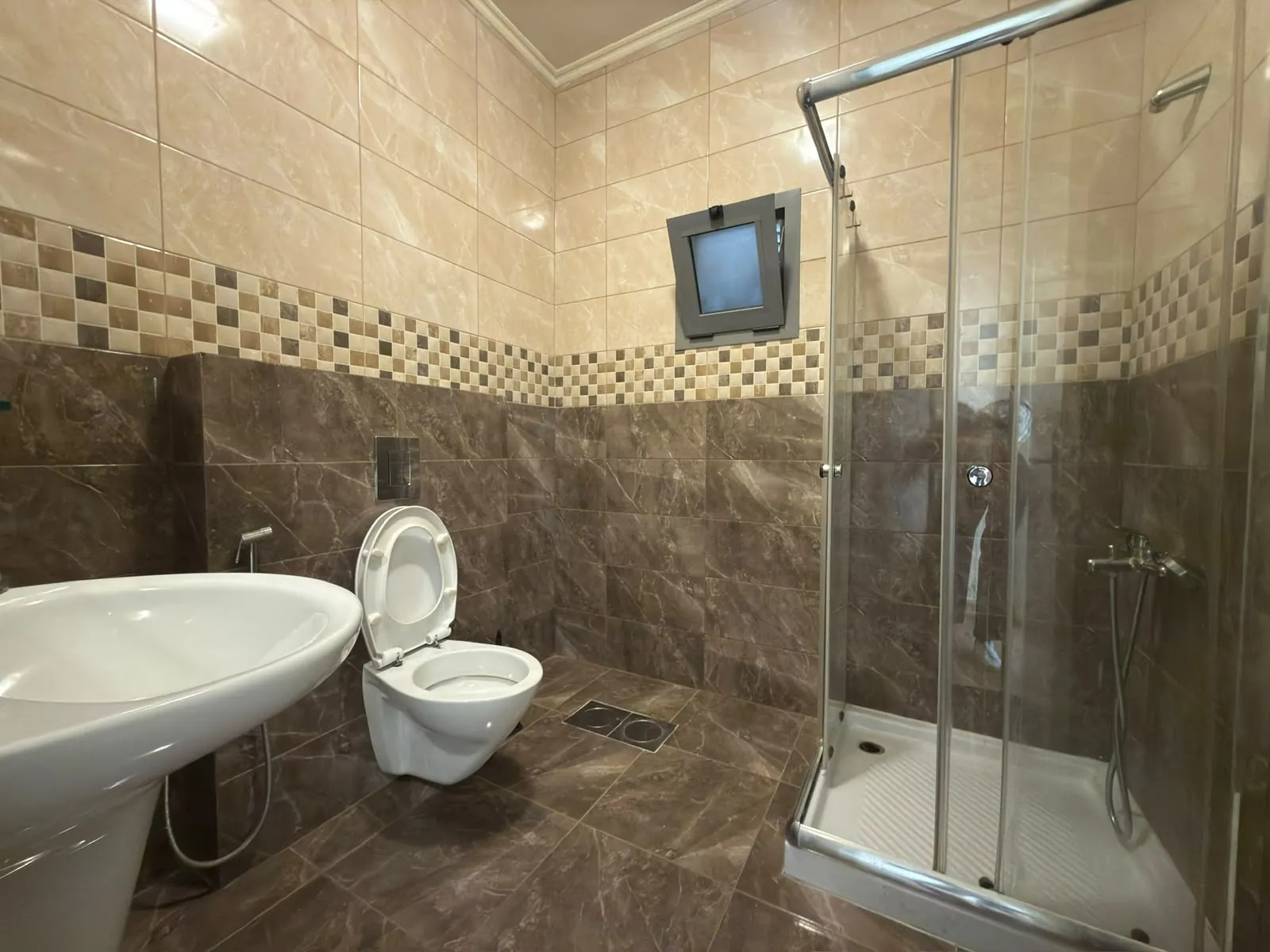 Furnished Apartment For Rent in Achrafieh, Sassine — الصورة 9