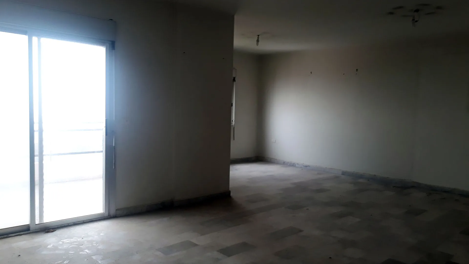 Hot Deal !! Large Apartment For Sale in Beit Chaar with a Nice View — الصورة 2