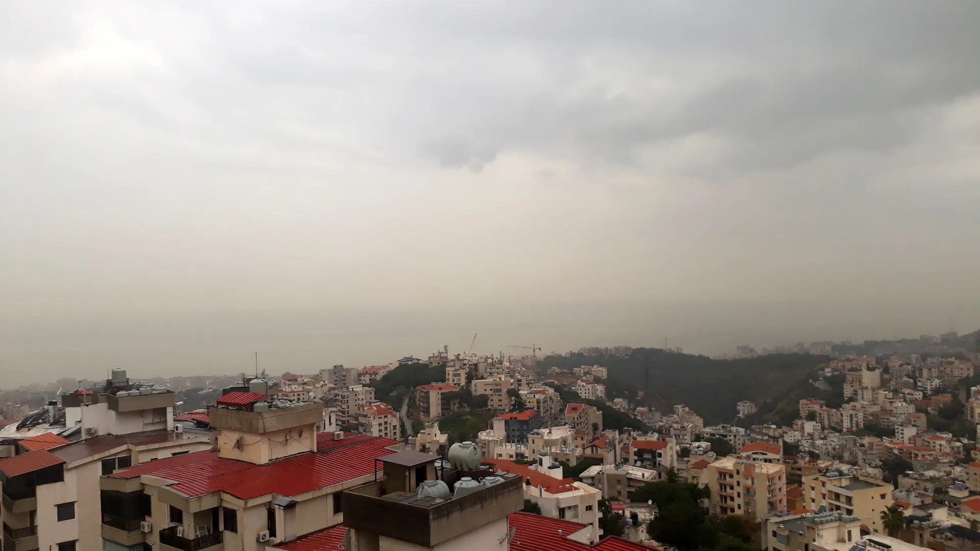 Hot Deal !! Large Apartment For Sale in Beit Chaar with a Nice View — الصورة 5
