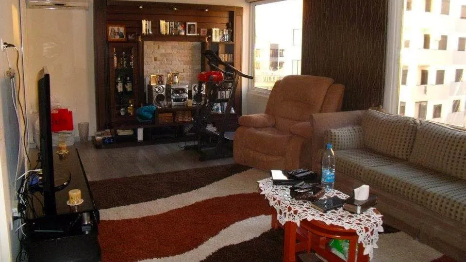 Spacious Apartment For Sale in Zouk Mosbeh — الصورة 4