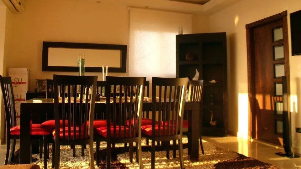 Spacious Apartment For Sale in Zouk Mosbeh — الصورة 5