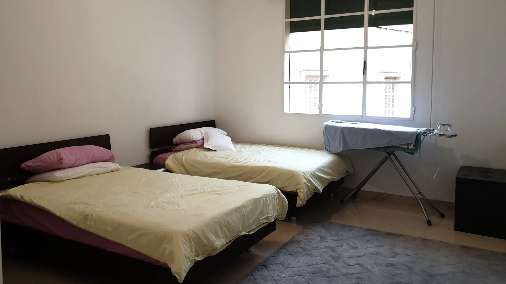 Unfurnished 3-Bedroom Apartment For Rent in Saifi Village — الصورة 5