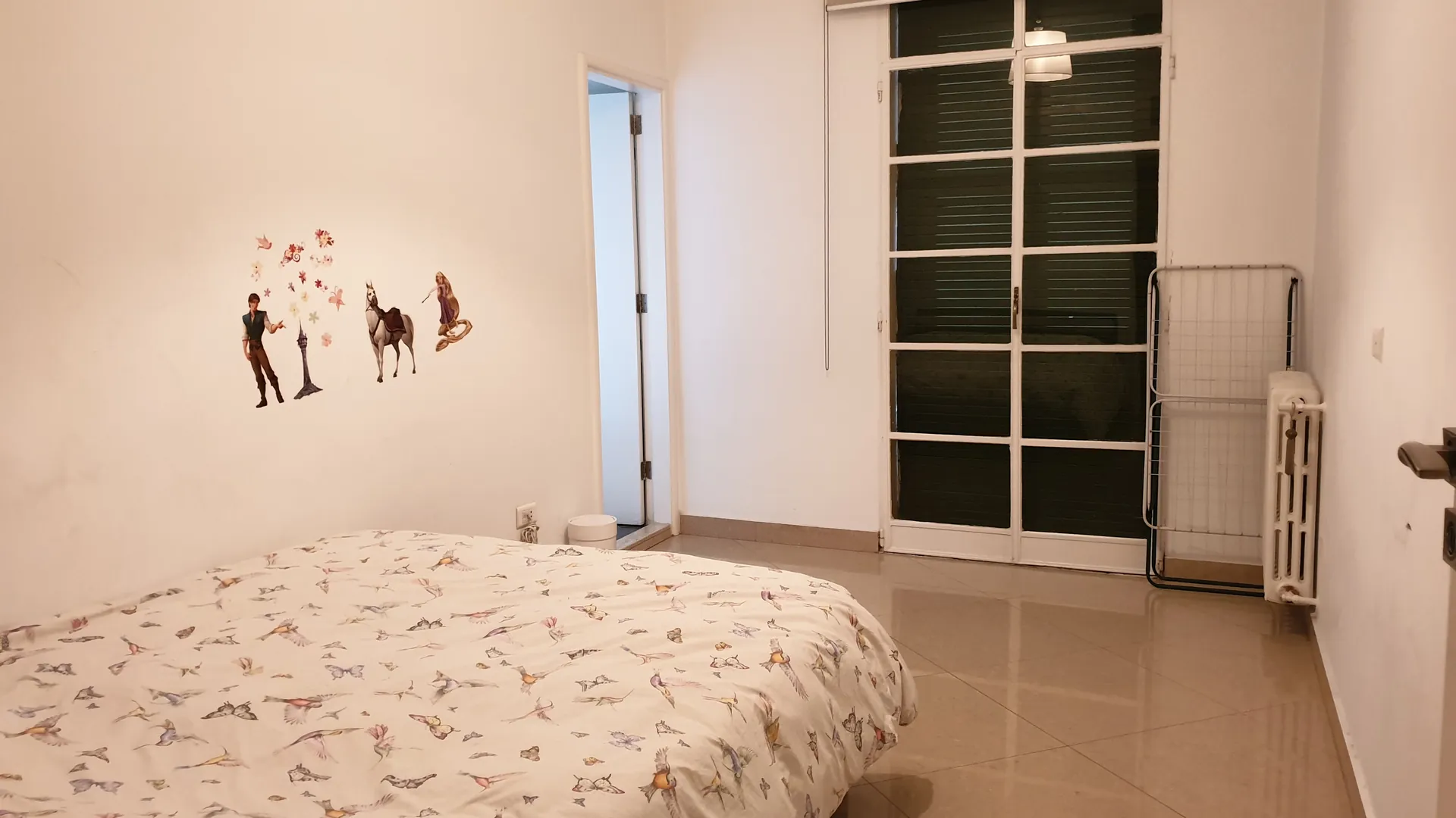 Unfurnished 3-Bedroom Apartment For Rent in Saifi Village — الصورة 7