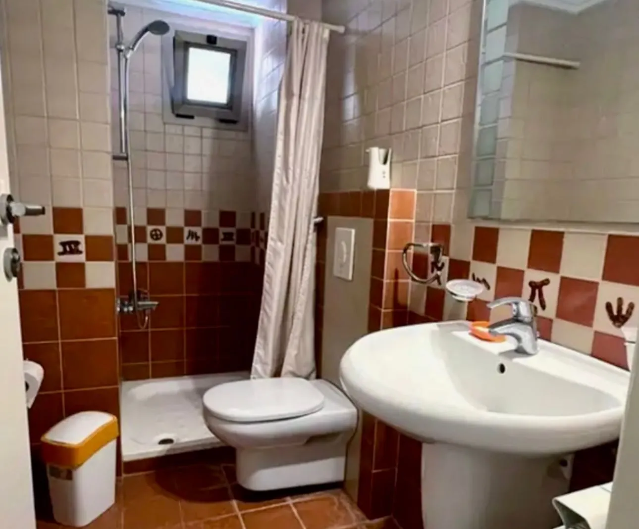Hot deal !! Fully Furnished apartment For Rent in Zalka — الصورة 6