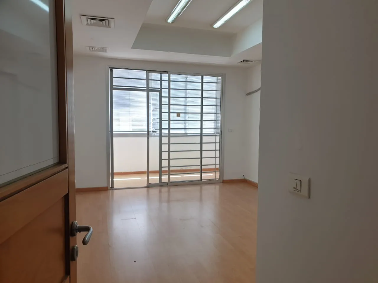 Office For Rent in Achrafieh, Zahret El Ehsen — photo 3