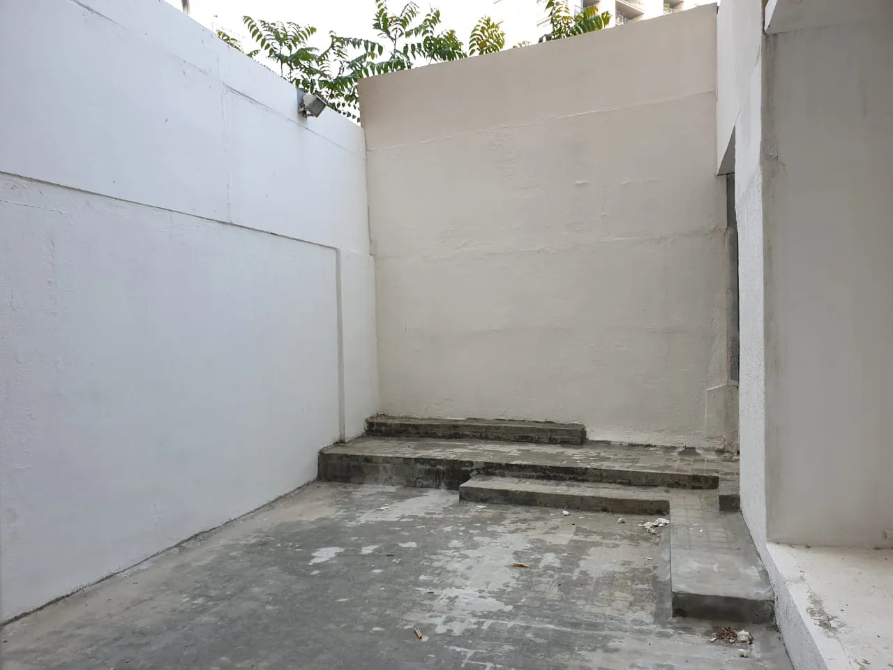 Office For Rent in Achrafieh, Zahret El Ehsen — photo 7