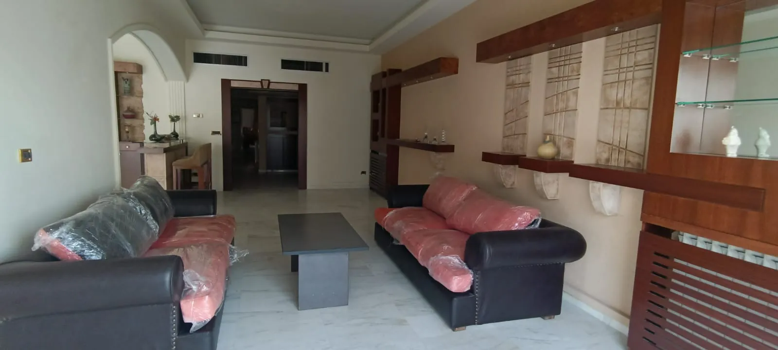 Spacious Luxurious Apartment For Rent in Sahel Alma — الصورة 10