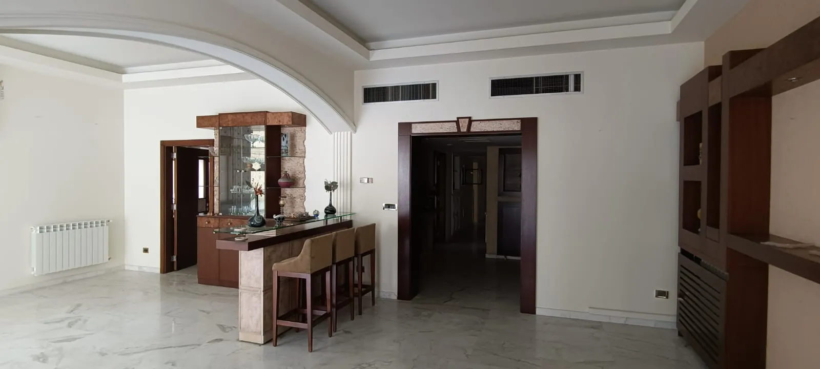 Spacious Luxurious Apartment For Rent in Sahel Alma — الصورة 9