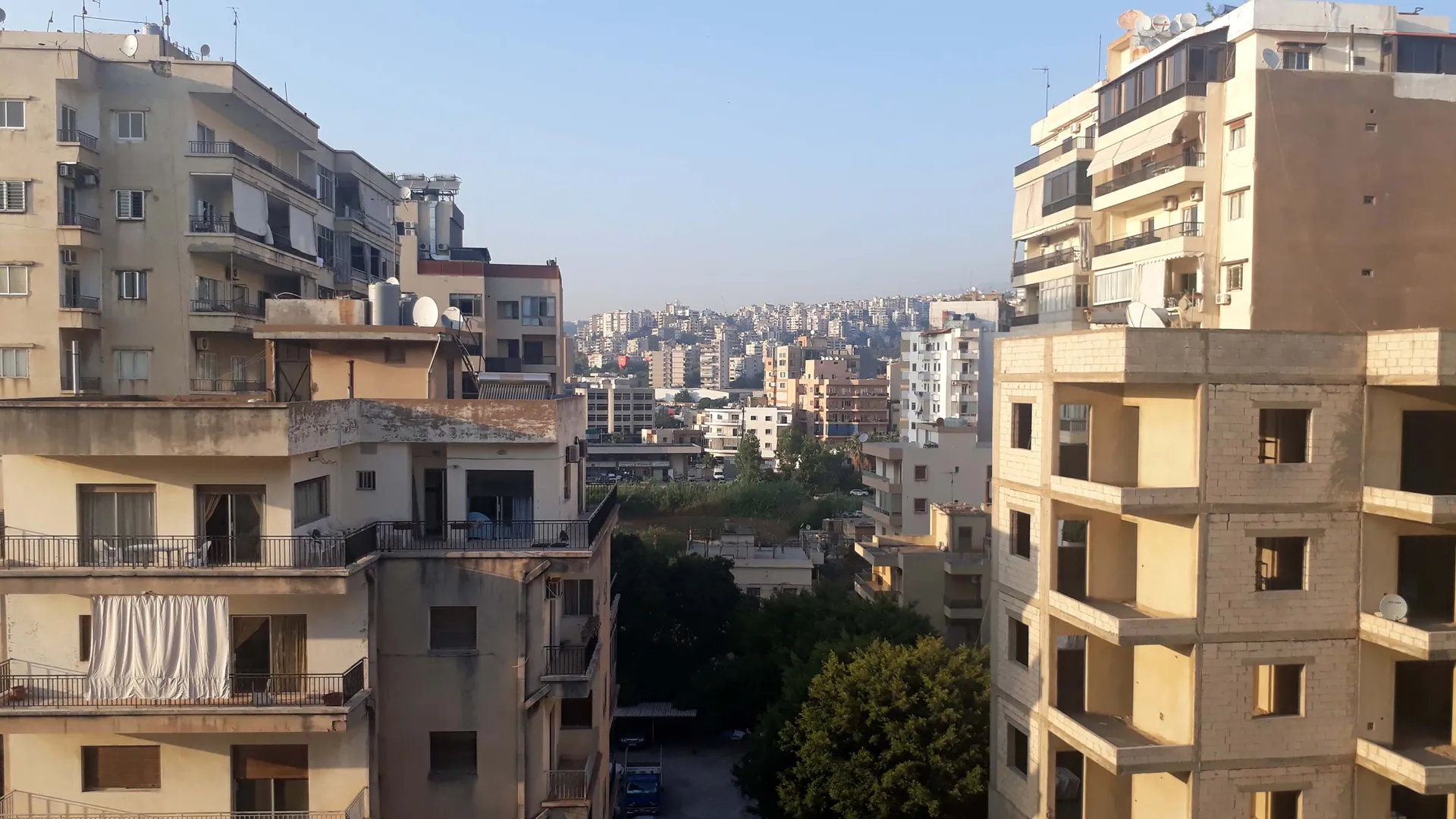 Well Located Apartment For Sale in Antelias — الصورة 4