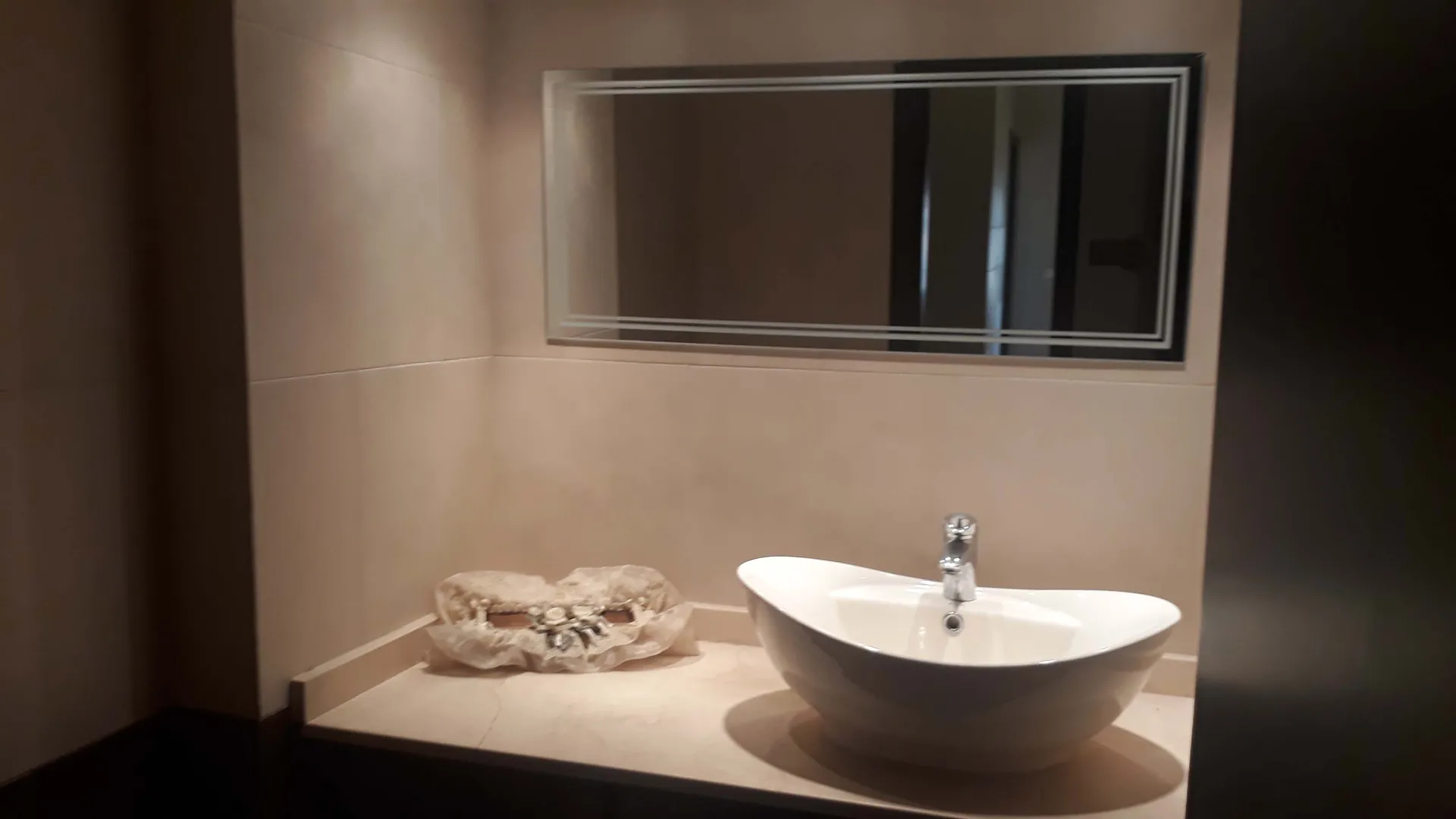 Well Located Apartment For Sale in Antelias — الصورة 8