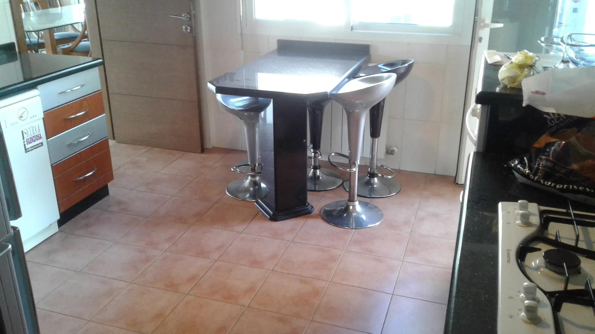 Spacious Apartment For Rent in Naccache — الصورة 10