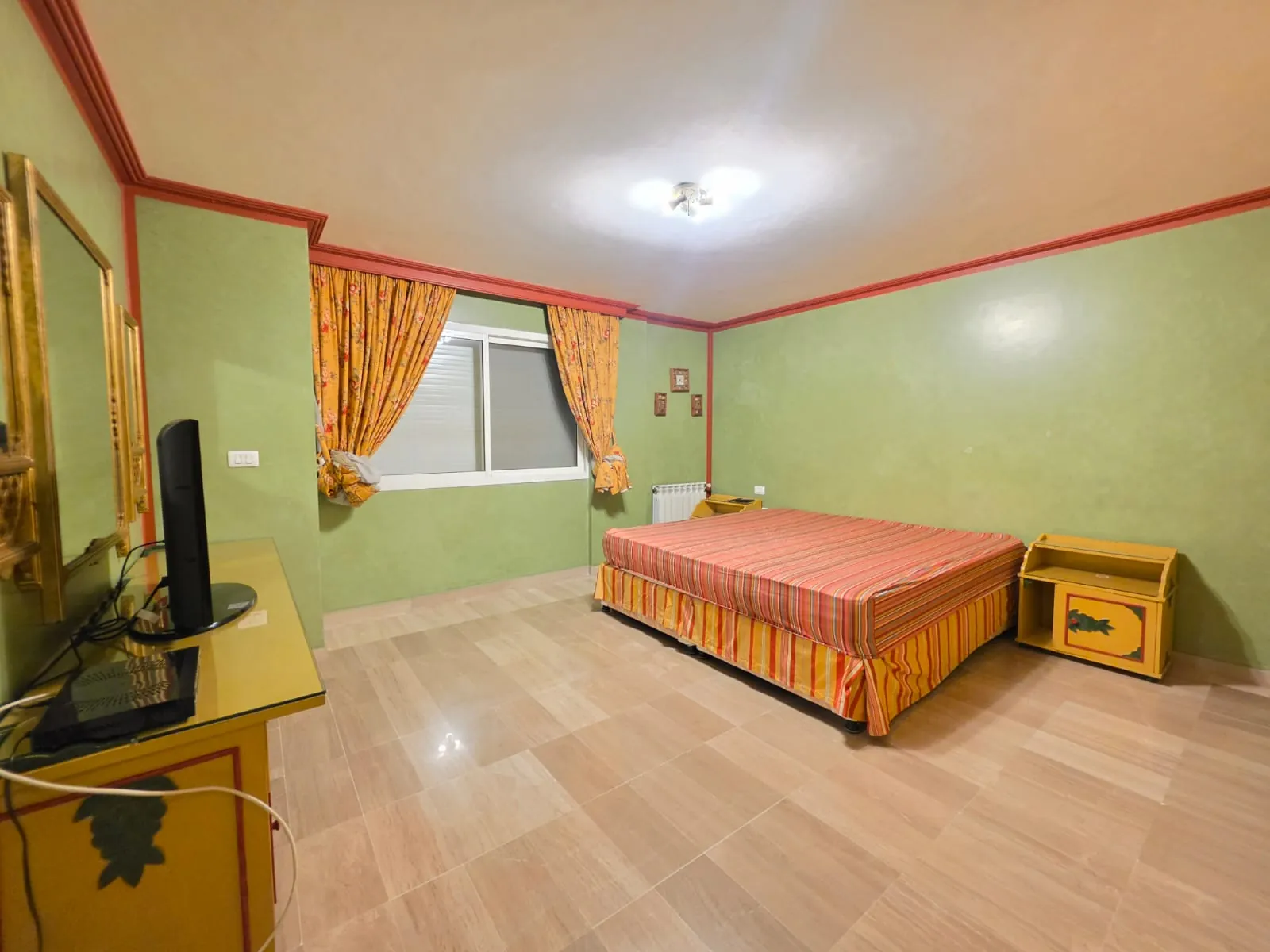 Beautifully Designed Duplex For Sale in Louaize with Panoramic view — الصورة 10