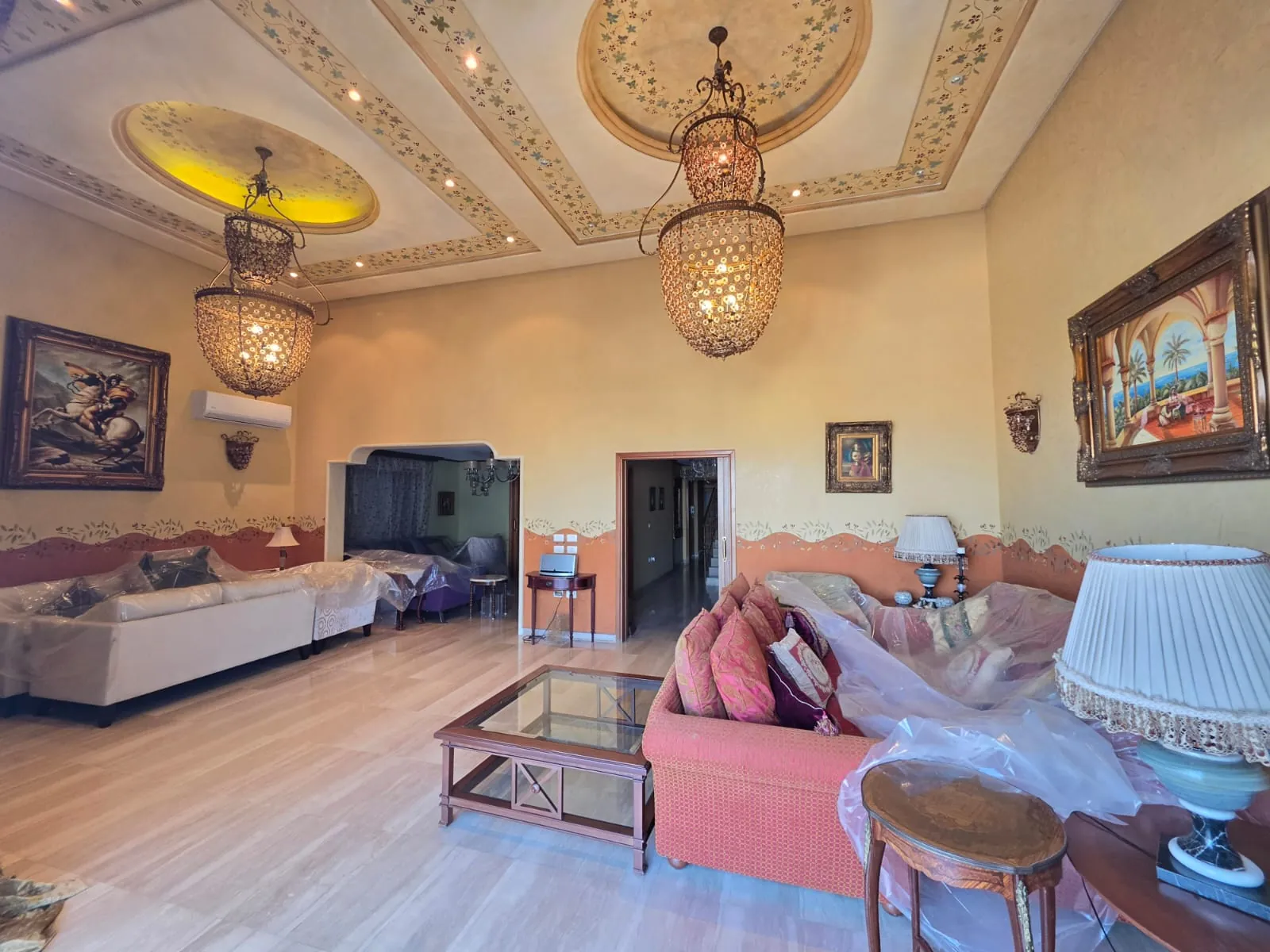Beautifully Designed Duplex For Sale in Louaize with Panoramic view — الصورة 2