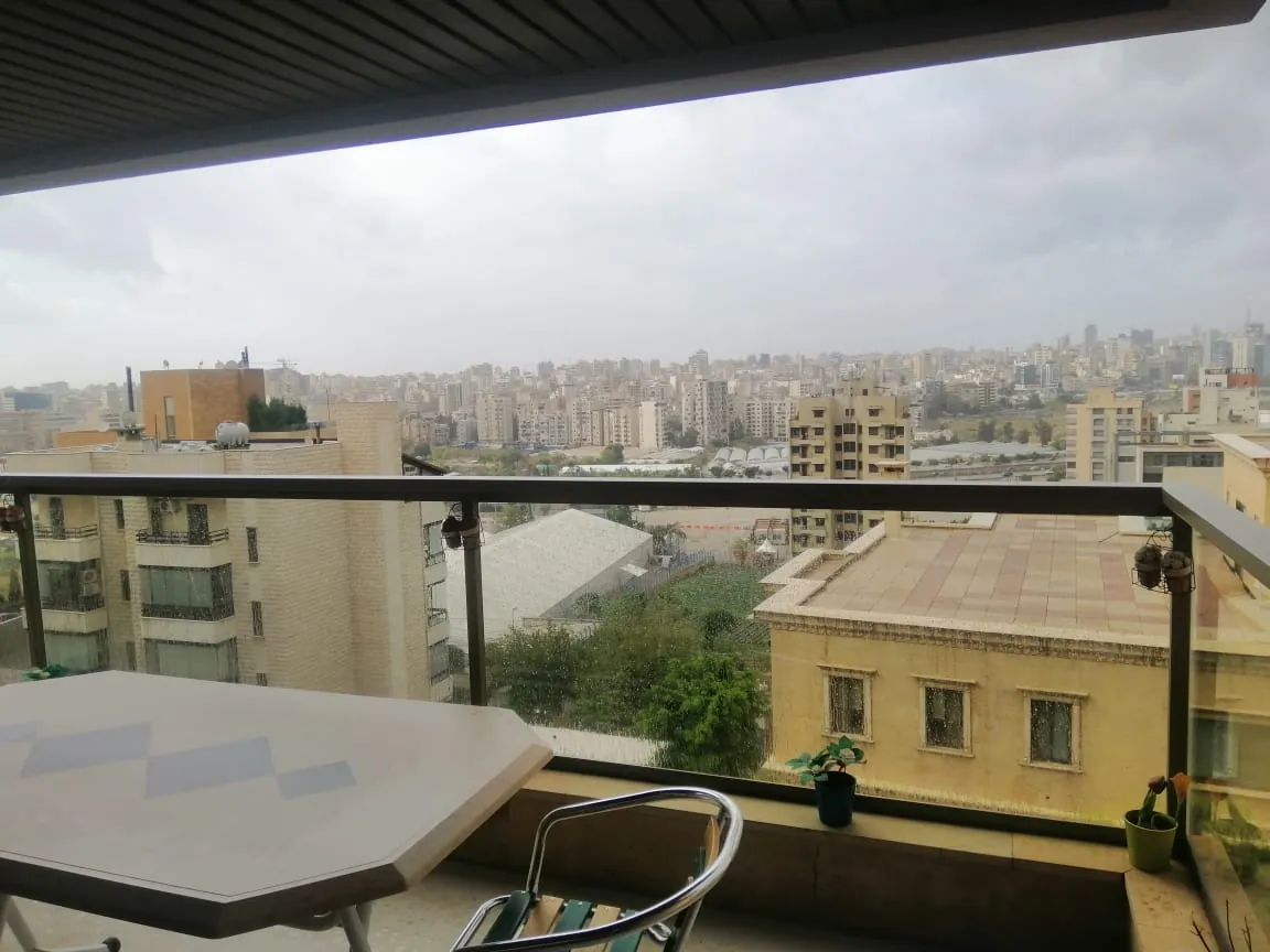Spacious Apartment for Sale in Horsh Tabet — الصورة 8