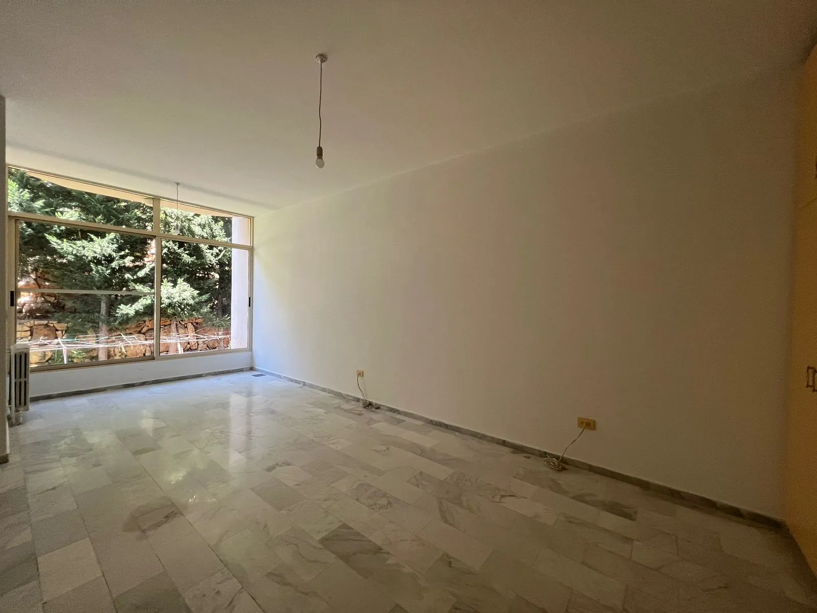Spacious Apartment for Rent With Breathtaking View In Prime Location In Adma — الصورة 6