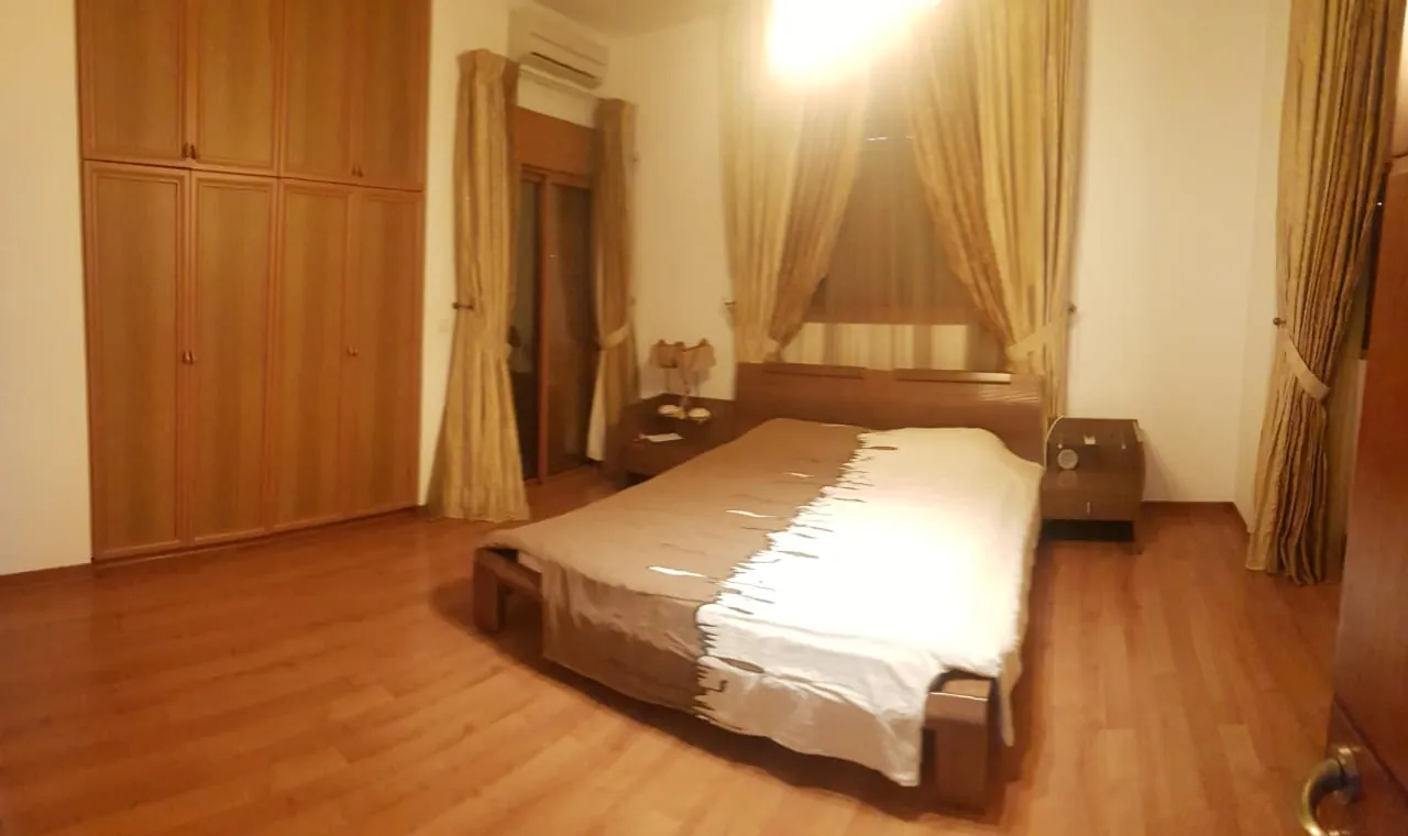 Fully Furnished 4-Floor Luxurious Villa for Sale in Rayfoun — الصورة 3
