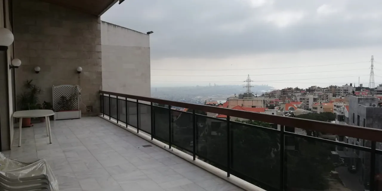 Spacious Duplex for Sale in Biyada With A Nice View & High Ceiling — الصورة 2