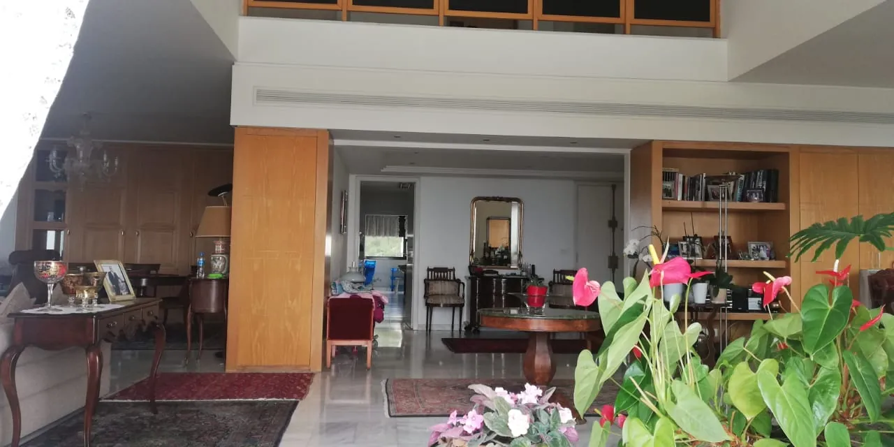 Spacious Duplex for Sale in Biyada With A Nice View & High Ceiling — الصورة 3
