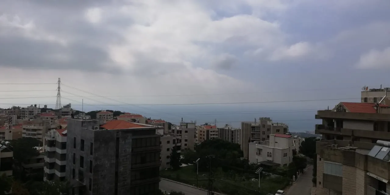 Spacious Duplex for Sale in Biyada With A Nice View & High Ceiling — الصورة 5