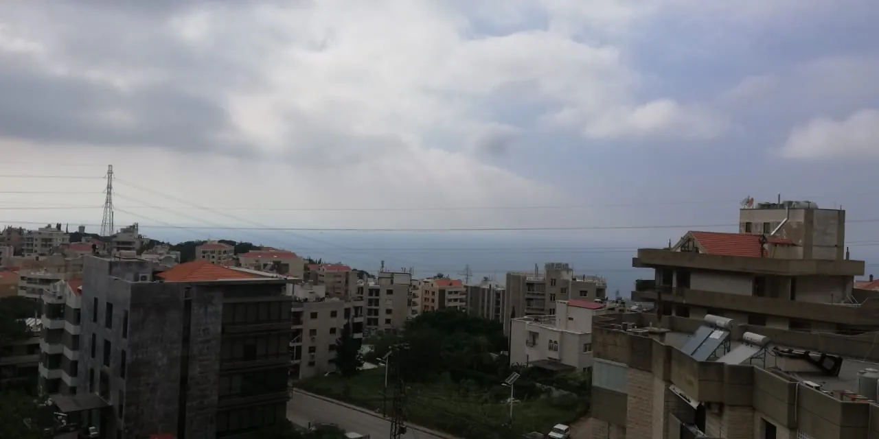 Spacious Duplex for Sale in Biyada With A Nice View & High Ceiling — الصورة 9