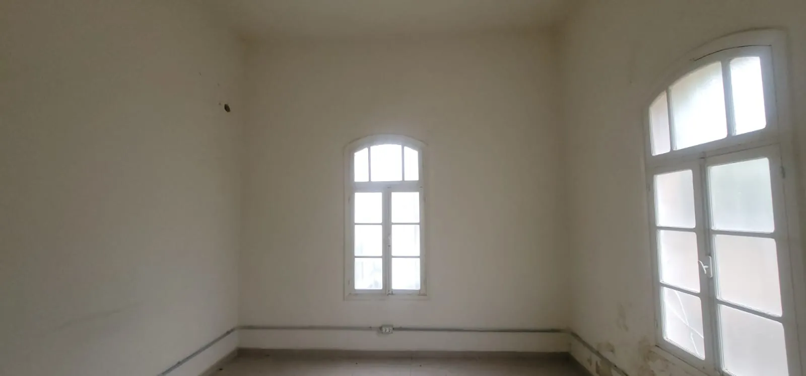 Commercial House For Rent in Jounieh — الصورة 6