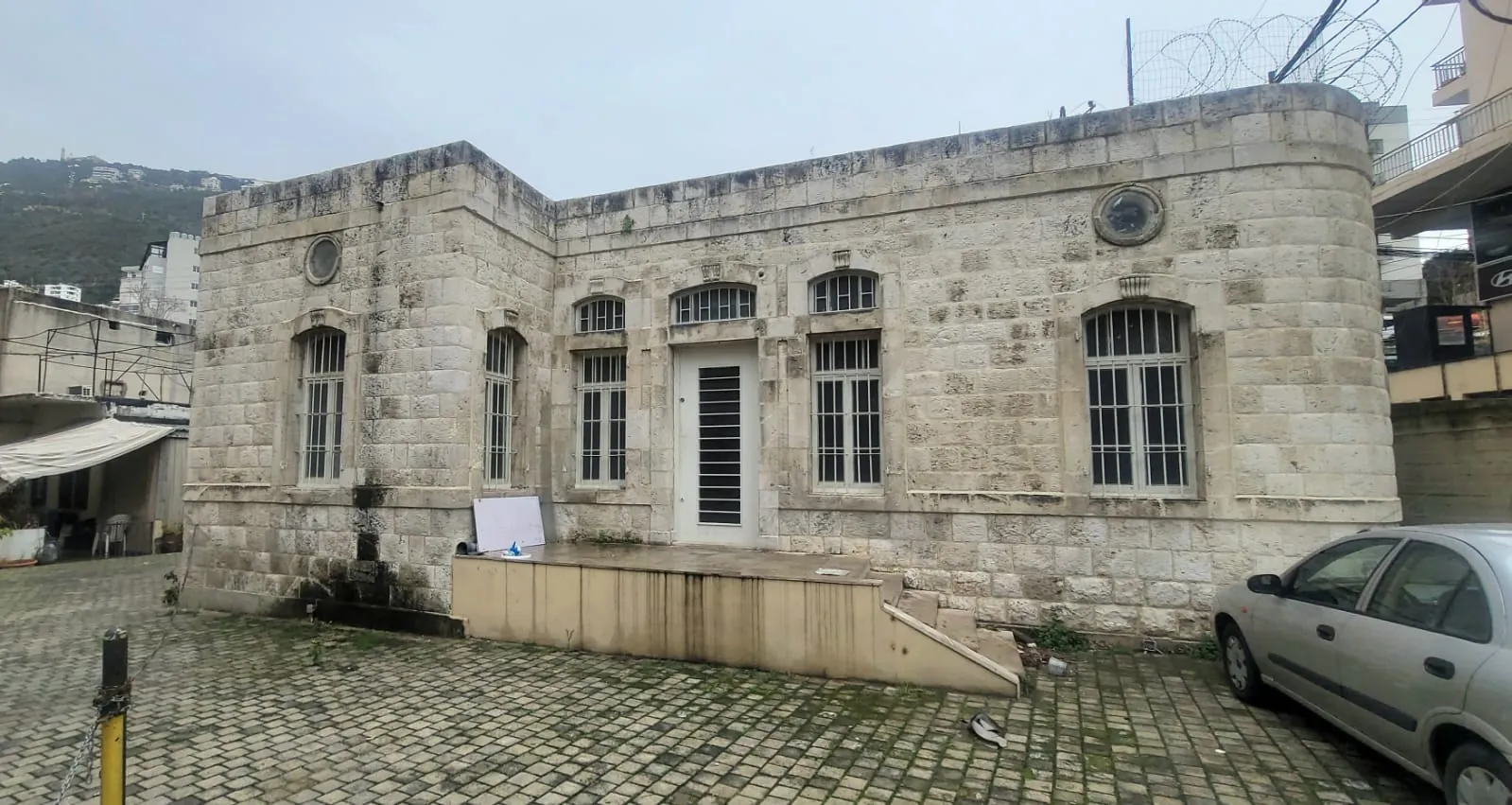 Commercial House For Rent in Jounieh — الصورة 7