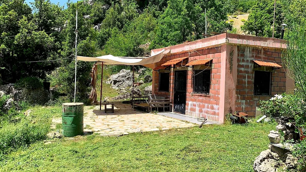Land With Chalet for Sale in Bekaatat Achkout