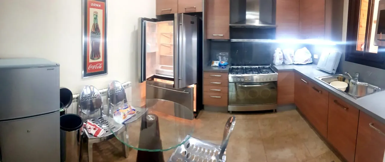 Fully Decorated Chalet for Sale in Plateau — الصورة 10