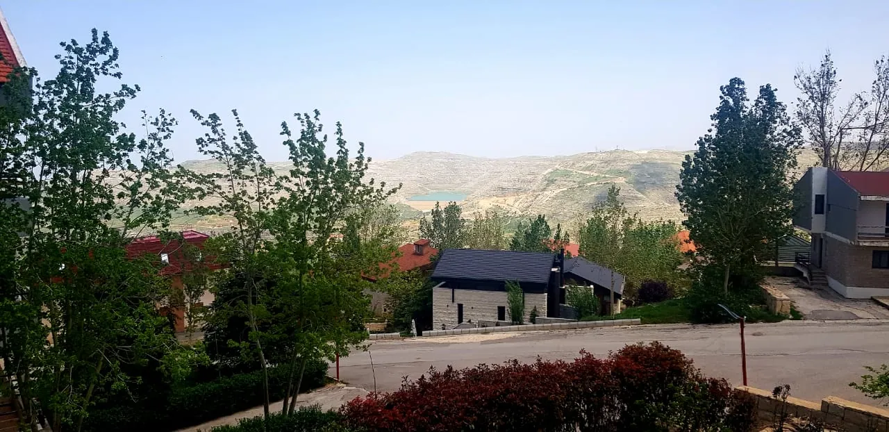 Fully Decorated Chalet for Sale in Plateau — الصورة 2