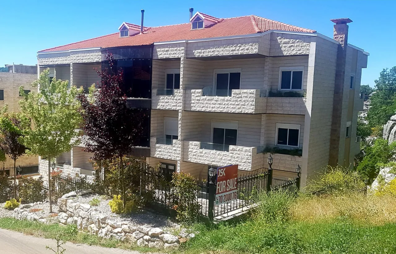 Building for Sale in Faytroun in a calm Area — الصورة 9