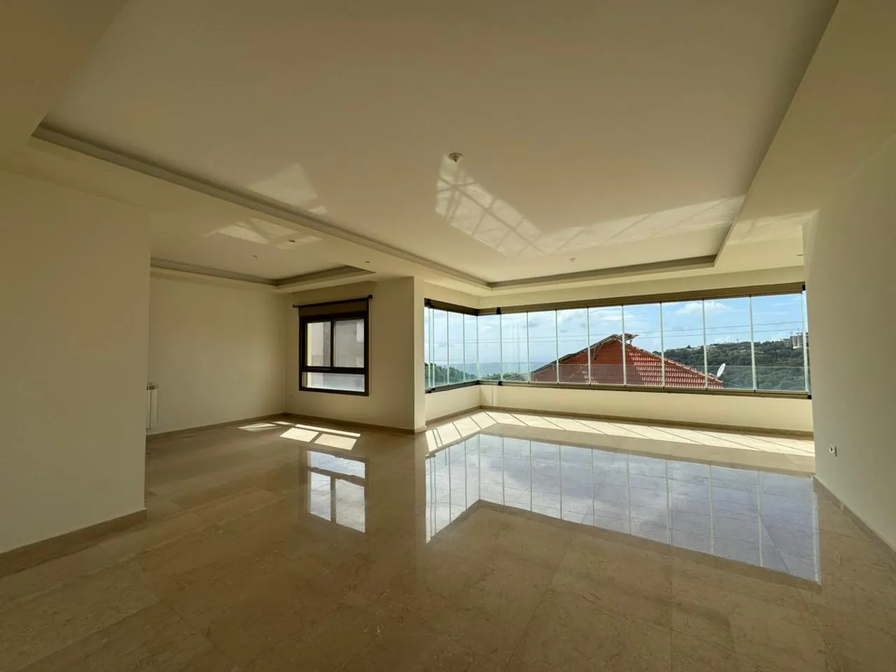 Apartment With Unlockable Sea & Mountain View in Ain Najem
