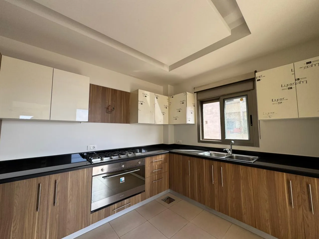 Apartment With Unlockable Sea & Mountain View in Ain Najem — photo 6