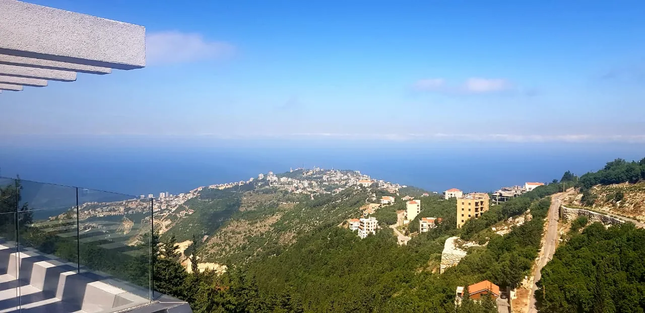 Triplex with Terrace for Sale in Kfour — الصورة 7