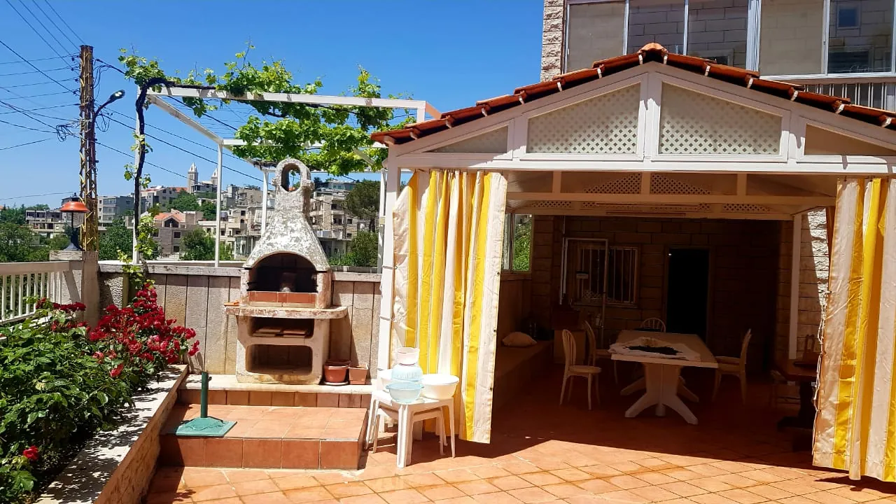 Fully Renovated Building for Sale in Faytroun — الصورة 2