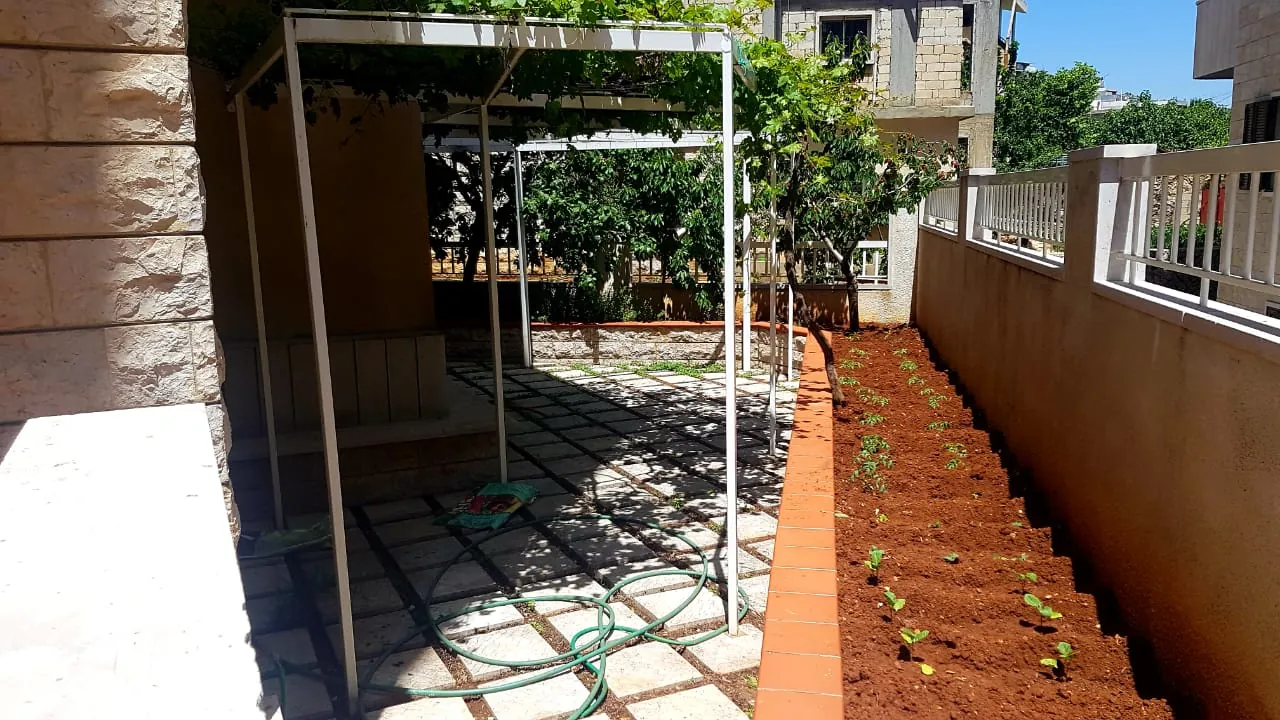 Fully Renovated Building for Sale in Faytroun — الصورة 3