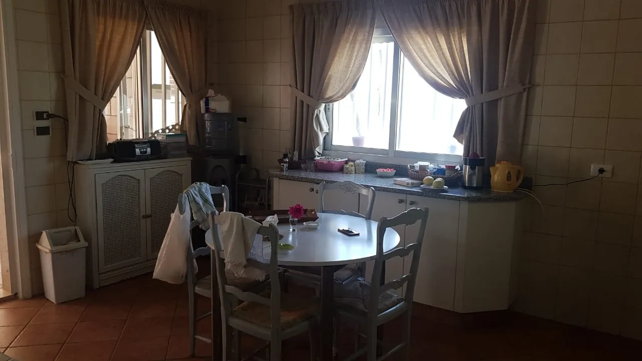 Fully Renovated Building for Sale in Faytroun — الصورة 5