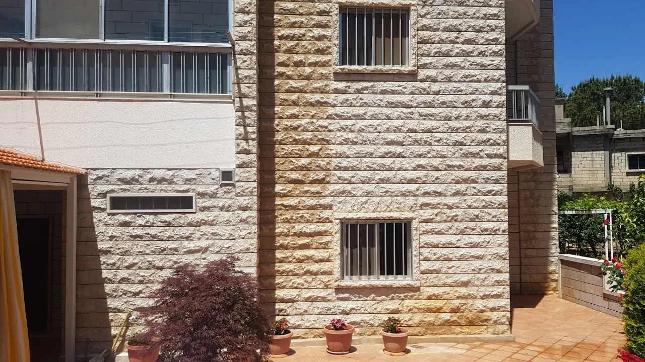Fully Renovated Building for Sale in Faytroun — الصورة 9