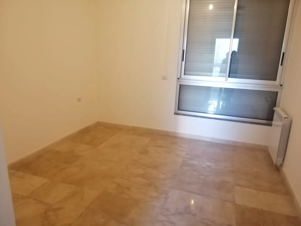Spacious Apartment for Rent in Achrafieh, Charles Malek Avenue — الصورة 4