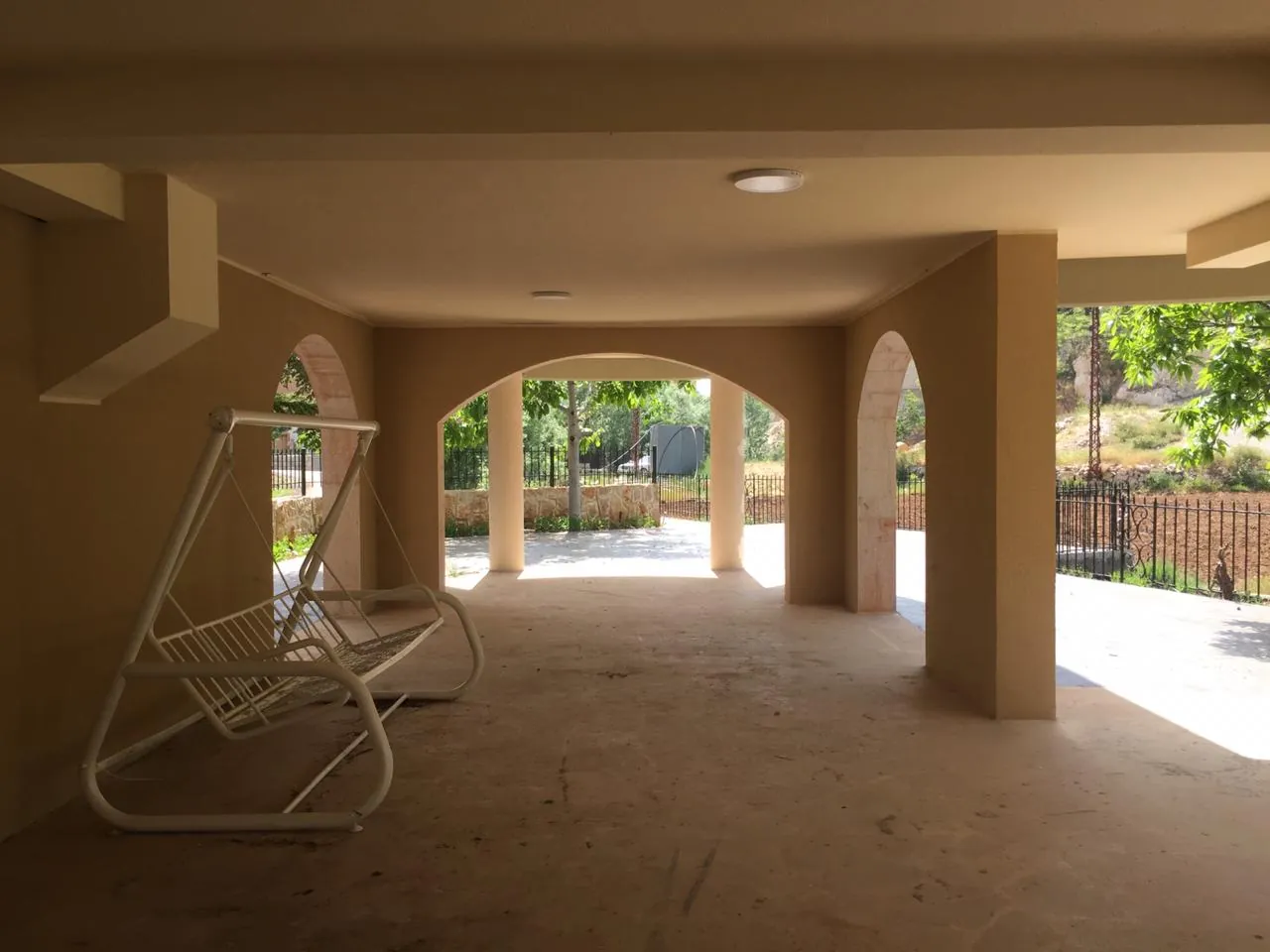 Villa for Rent in Laqlouq with Spacious Terrace — الصورة 10