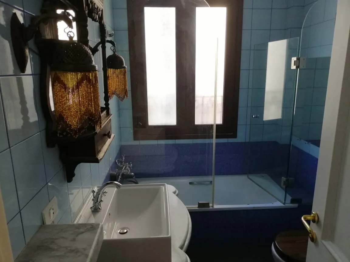 Traditional 2-Bedroom Apartment for Rent in Carre D'or Achrafieh — الصورة 2