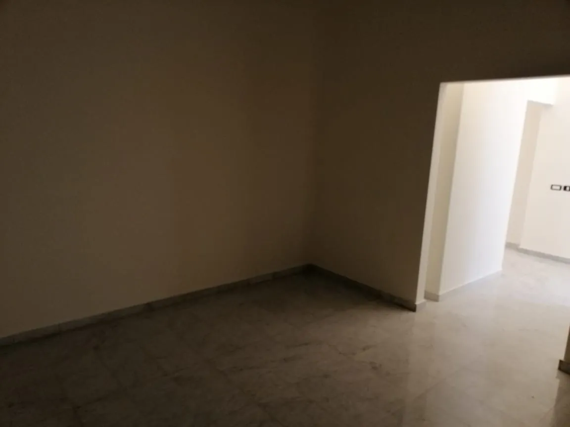 Traditional 2-Bedroom Apartment for Rent in Carre D'or Achrafieh — الصورة 6