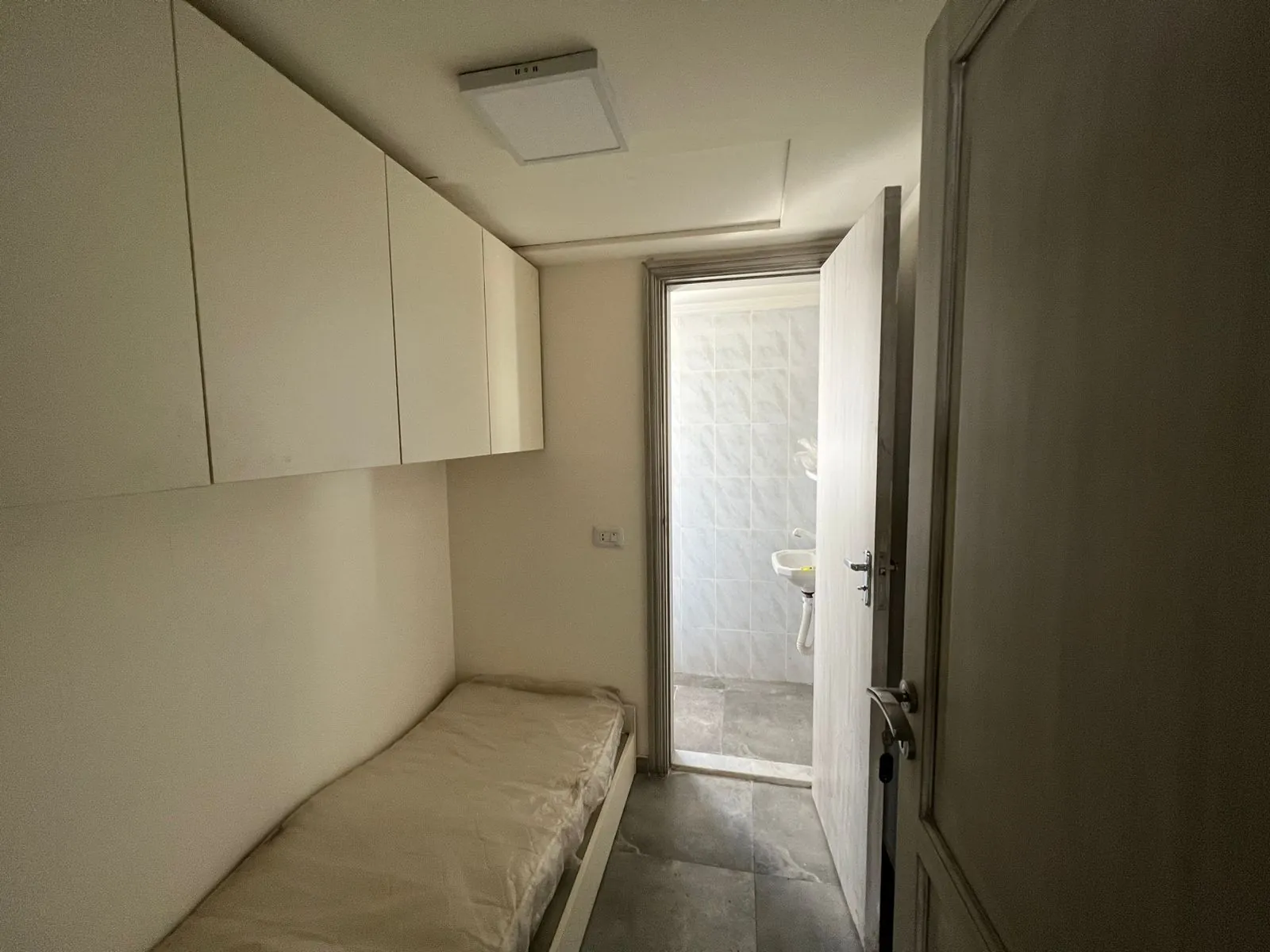 Spacious 300 SQM Apartment for Rent In Adma — الصورة 7