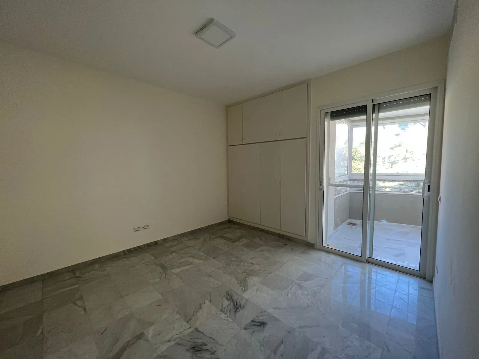 Spacious 300 SQM Apartment for Rent In Adma — الصورة 8