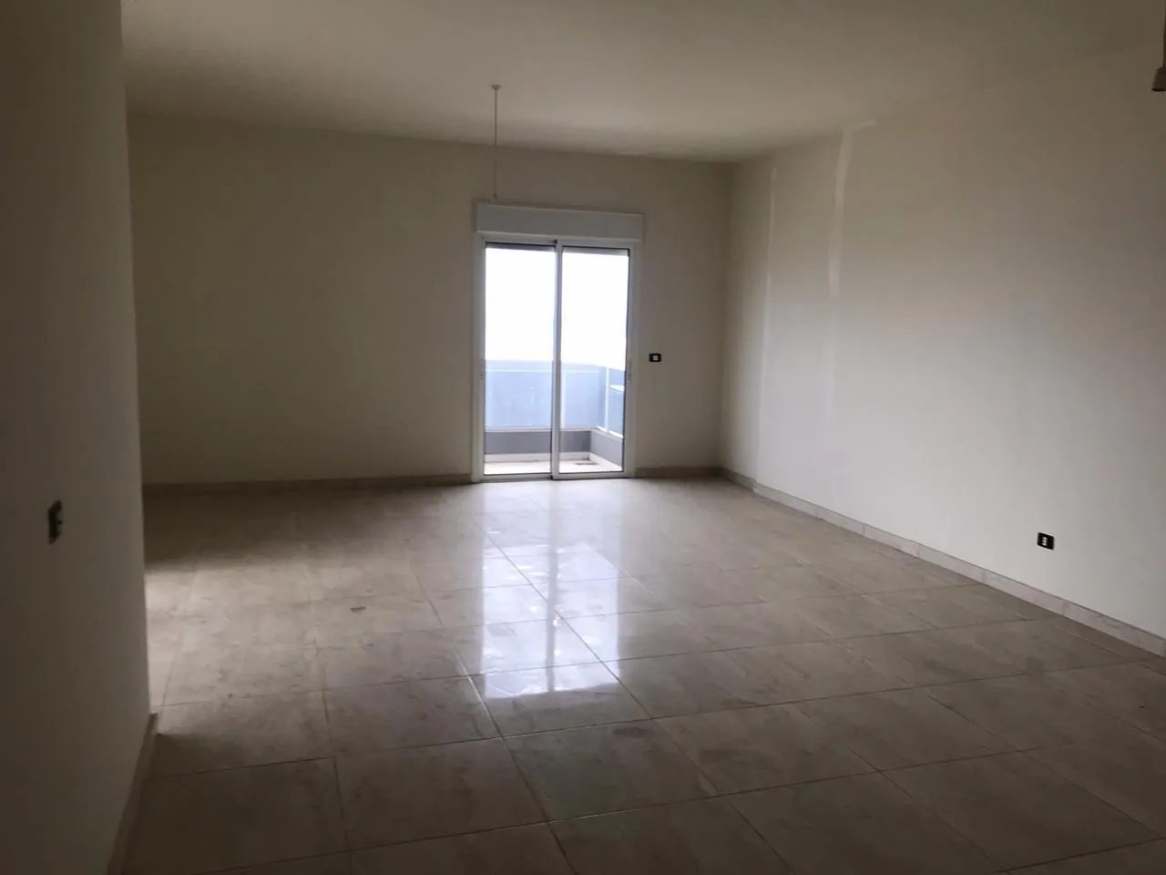 Duplex with Terrace for Sale in Halat with an Amazing Sea View — الصورة 3