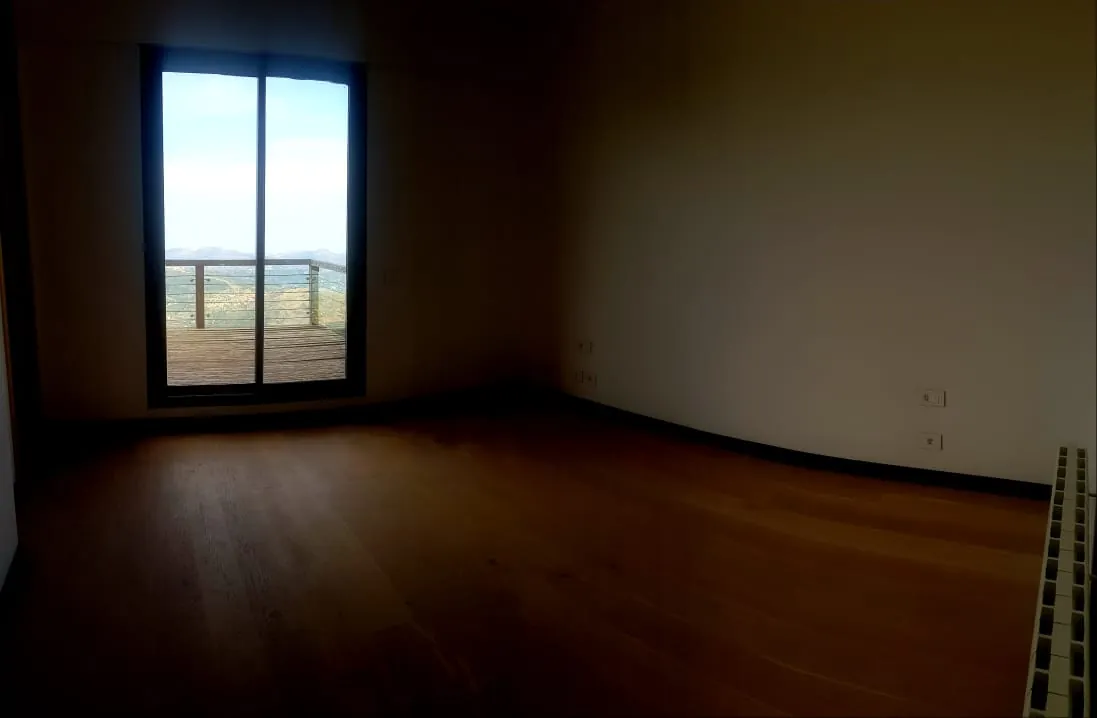 Stunning 4-Bedroom Townhouse for Sale in Tilal Faqra with an Amazing View — الصورة 3
